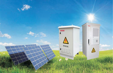 IP55 ngoài trời năng lượng mặt trời UPS Power Inverter / Pure biến tần sóng sin
