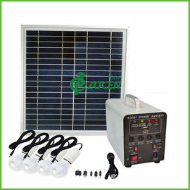 70W thông minh DC di động Off Grid năng lượng mặt trời Hệ thống điện cho đường đèn / Camera